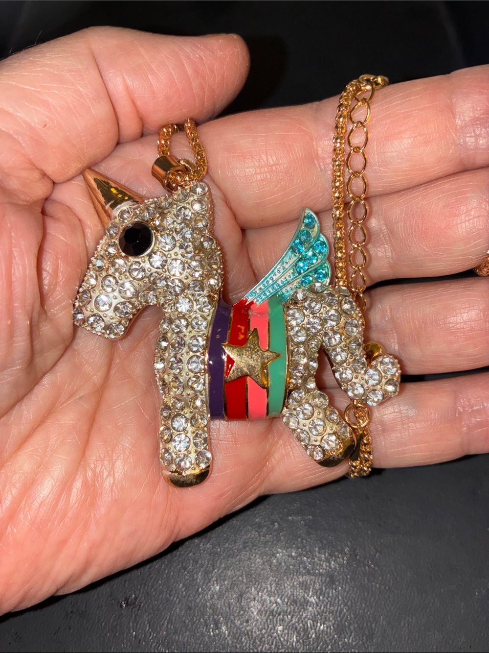 Multicolor Crystal Unicorn Necklace with Multicolor Enamel as well. Piñata.